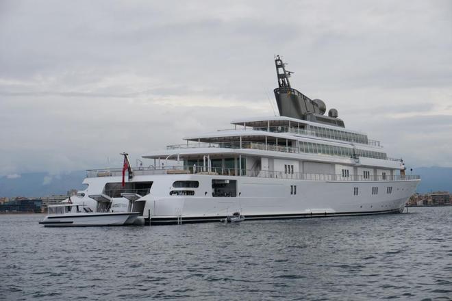 Llega a Palma el 'Rising Sun', el superyate con el que Bruce Springsteen descubrió Mallorca
