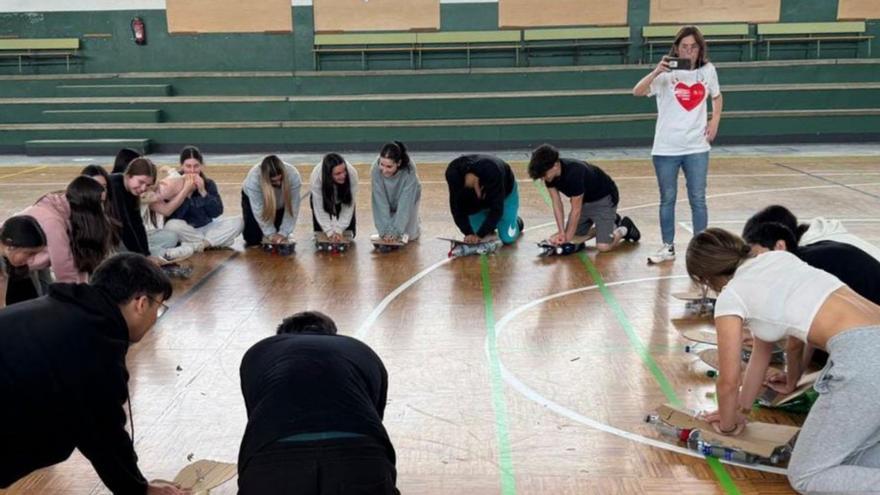 Una de las clases prácticas de reanimación en el instituto. | Fdv