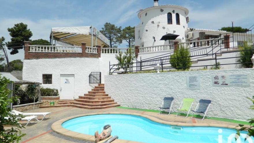 Troba la teva casa amb piscina a Lloret de Mar