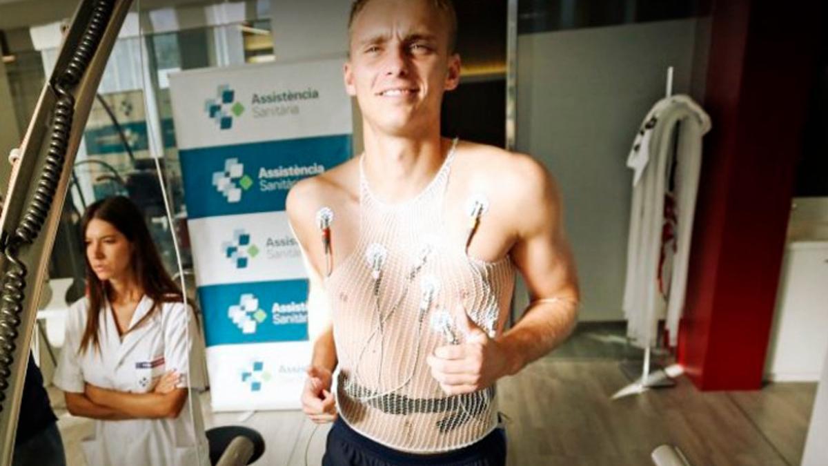 Cillessen pasó la revisión médica con el FC Barcelona