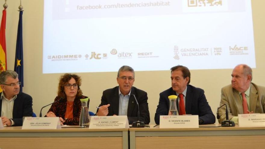 El conseller Rafael Climent en en ecto de presentación del Cuaderno de Tendencias del Hábitat