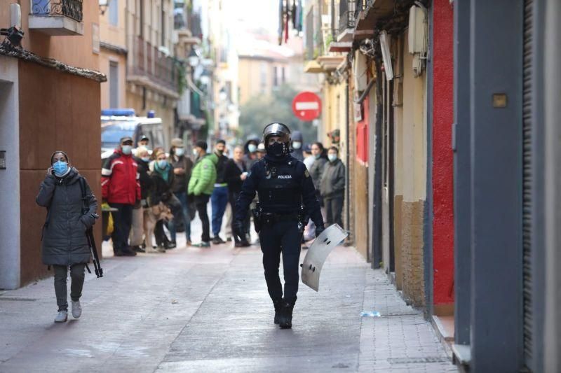 Tres okupas, detenidos en Pignatelli tras otra espectacular operación policial