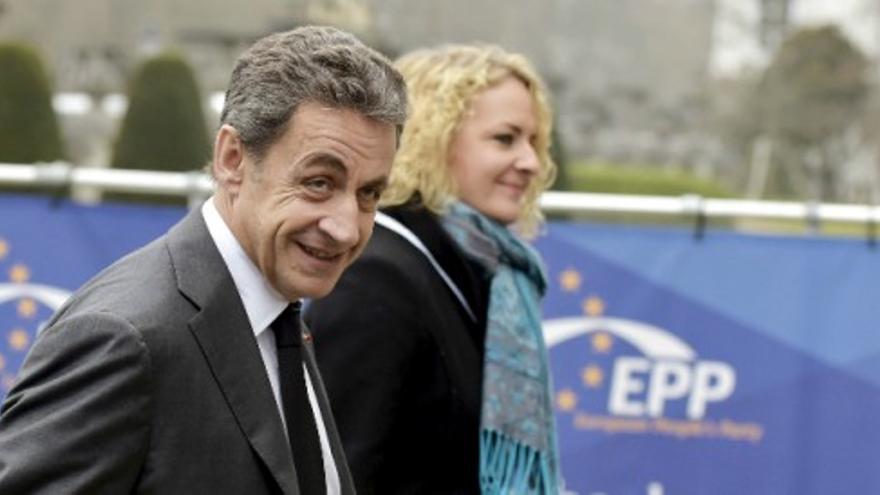 La alianza de centro derecha liderada por Sarkozy vence en la primera vuelta