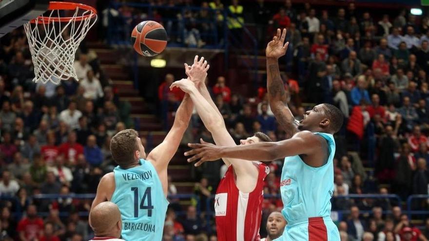 El Barça se diluye en Milán (78-74)