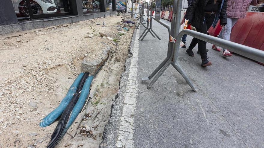 Las obras de la avenida Jijona de Alicante se paralizaron por la aparición de amianto