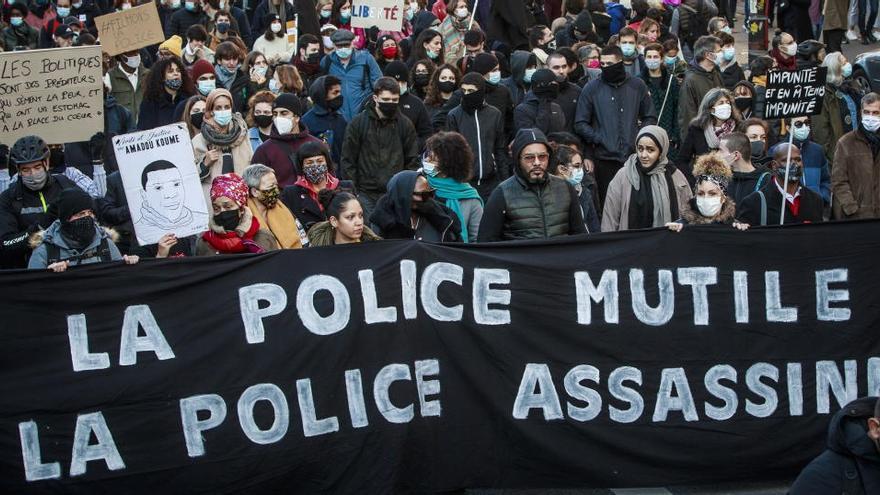 Protestas contra la violencia policial en París