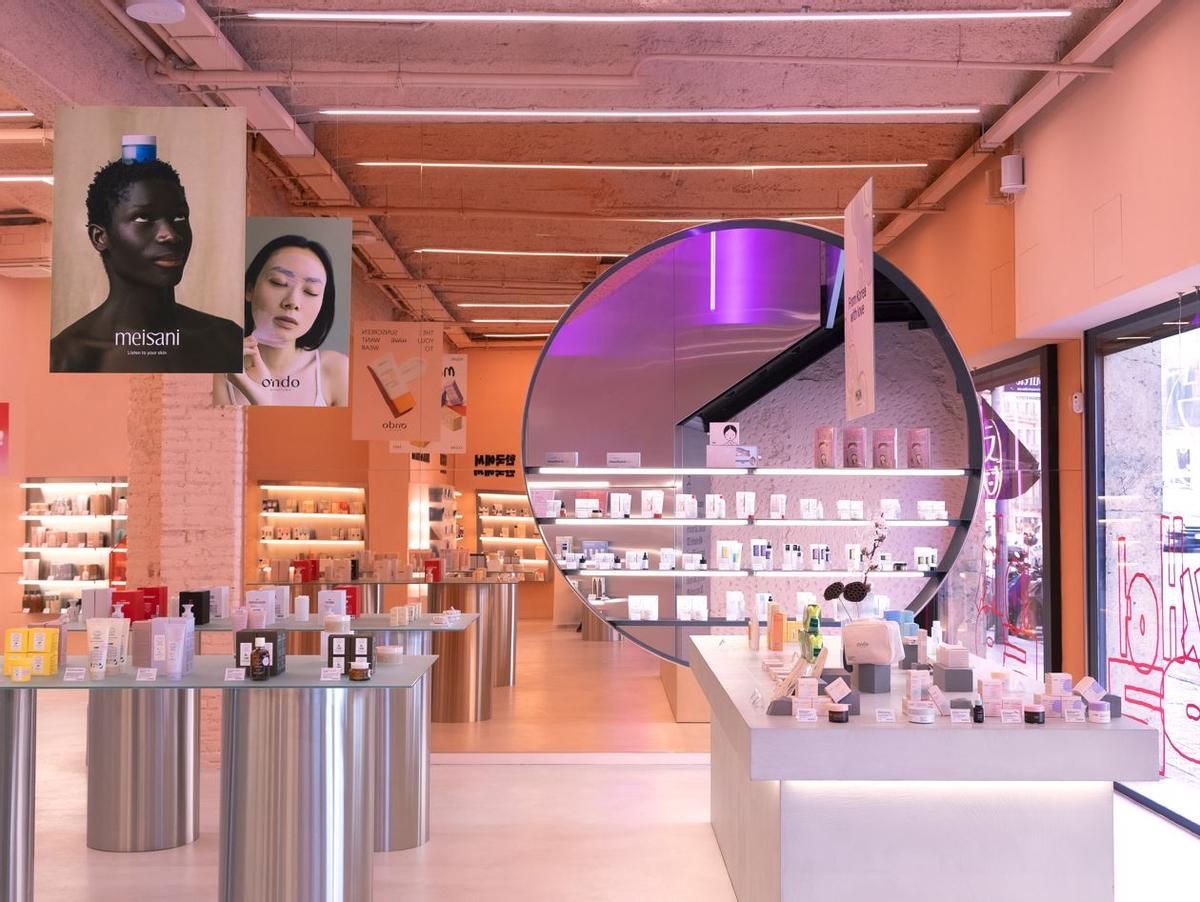 El interior de una tienda Niim Cosmetics en Barcelona