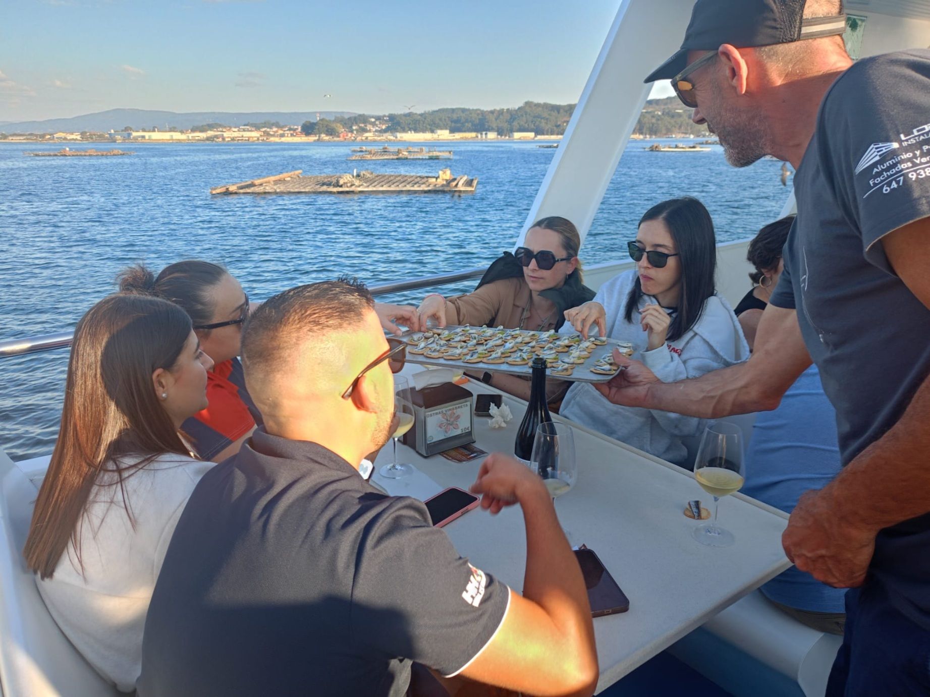 La ruta de «Viños singulares polo mar» a bordo del catamarán «Gran Cormorán Jet», esta tarde-noche.
