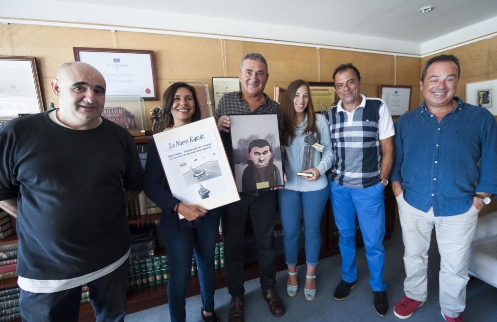 Entrega del premio "Asturiano del mes" de LA NUEVA ESPAÑA a Miguel Galano