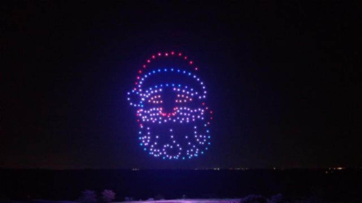 Ejemplo de cómo será el espectáculo de drones en Cartagena este sábado.