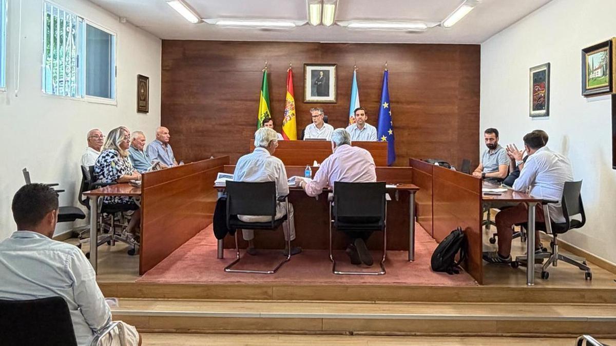 Reunión de la junta de gobierno del ZES (Centro Empresarial de Sigüeiro).