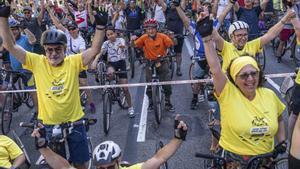 La ciutat pedala cap al Tour amb la Festa de la Bici