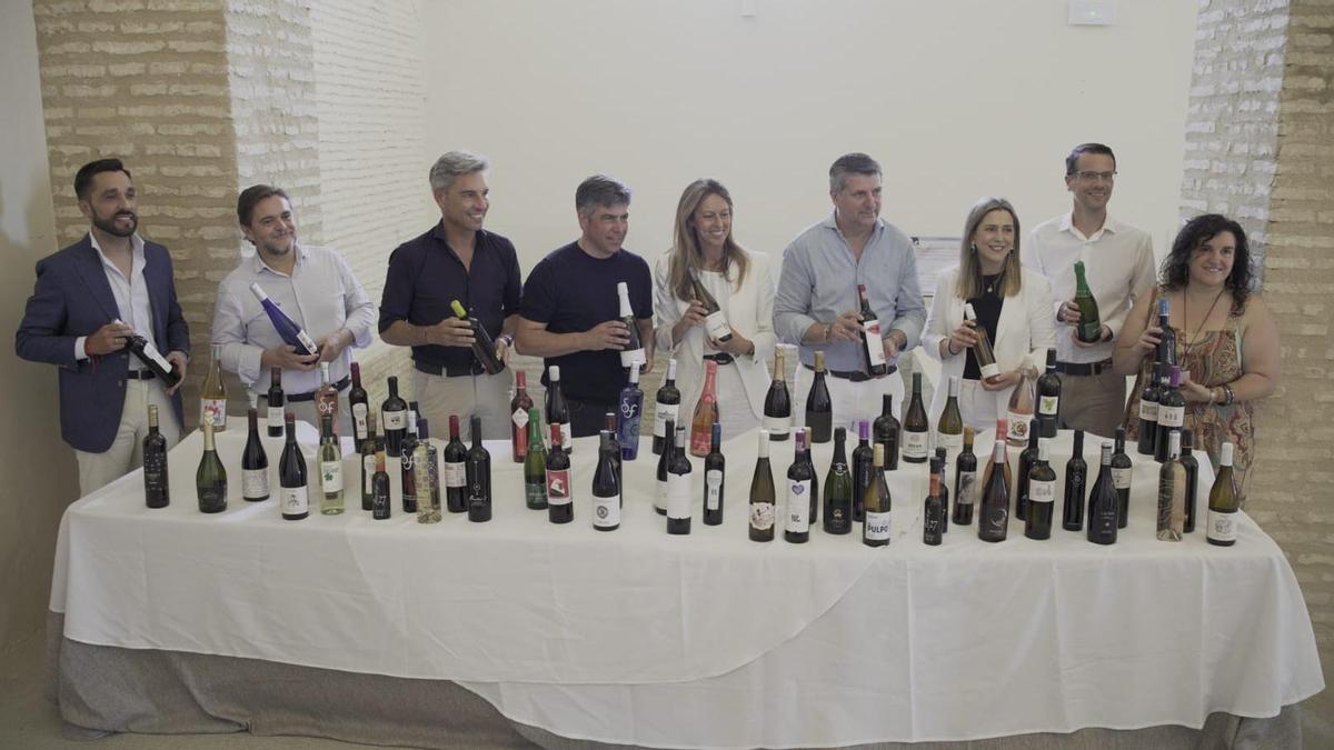 Autoridades y representantes de algunas de las muestras presentadas a Ecoracimo 2026.