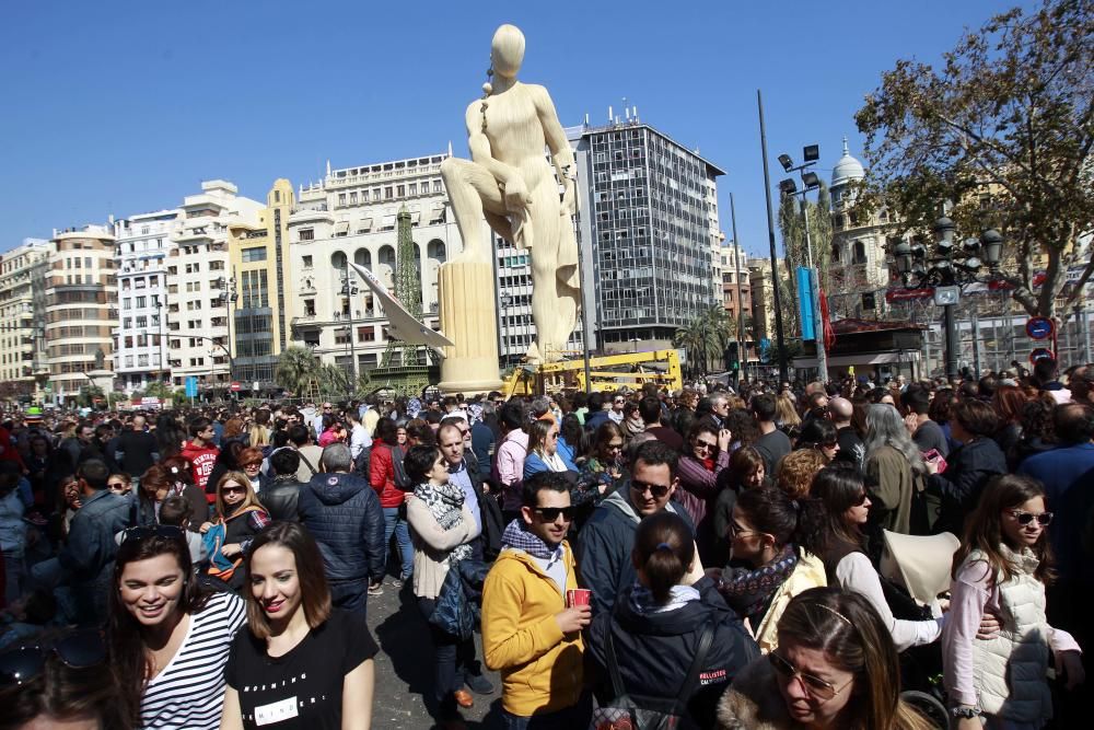 Búscate en la mascletà del 13 de marzo