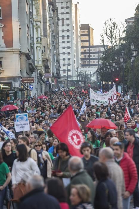 Manifestación contra la LOMCE en Oviedo