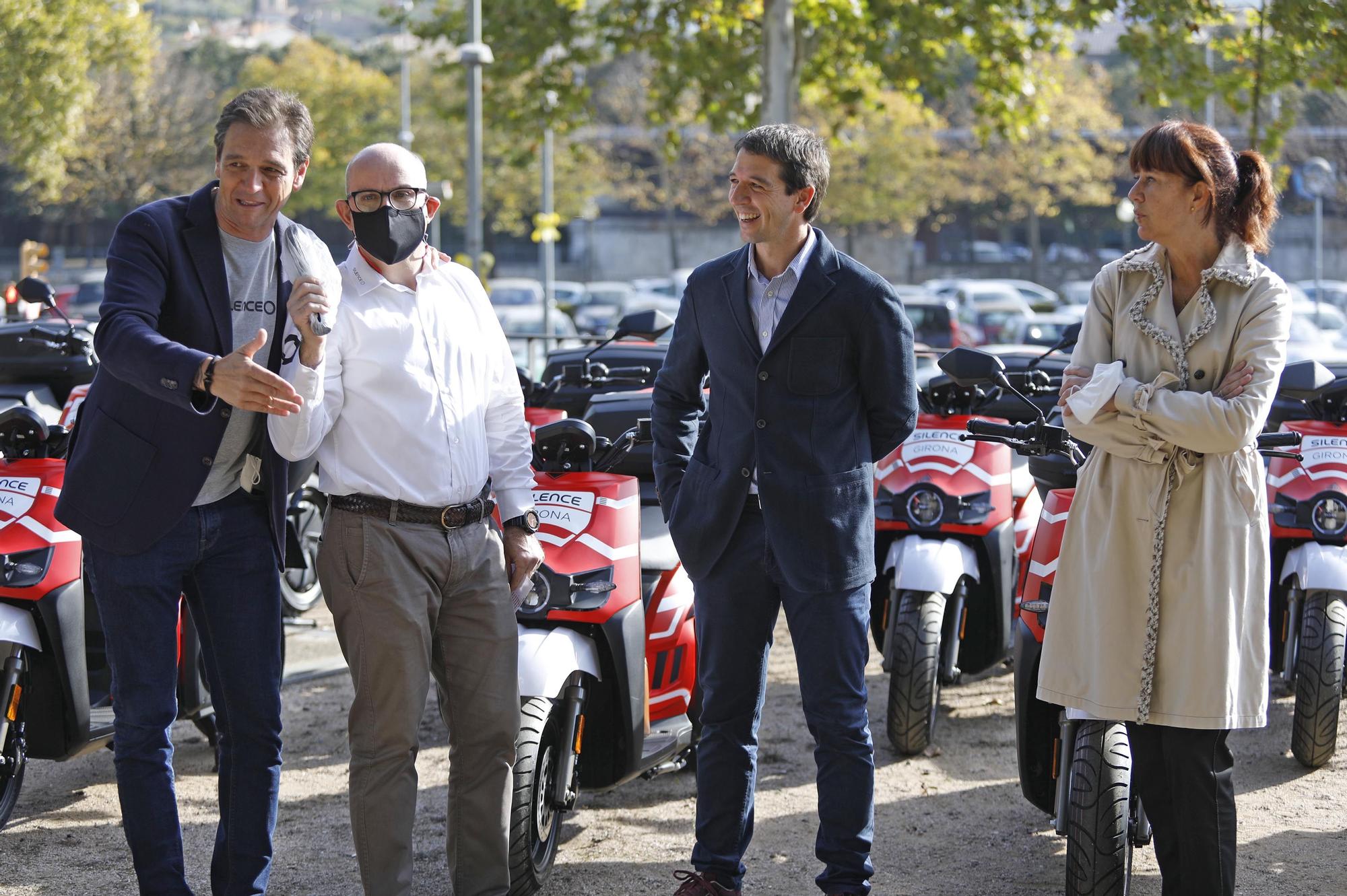 Girona estrena un servei de moto elèctrica de lloguer per minut