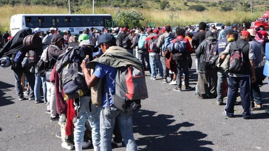 Trump refuerza la frontera con México ante la llegada de la caravana de migrantes