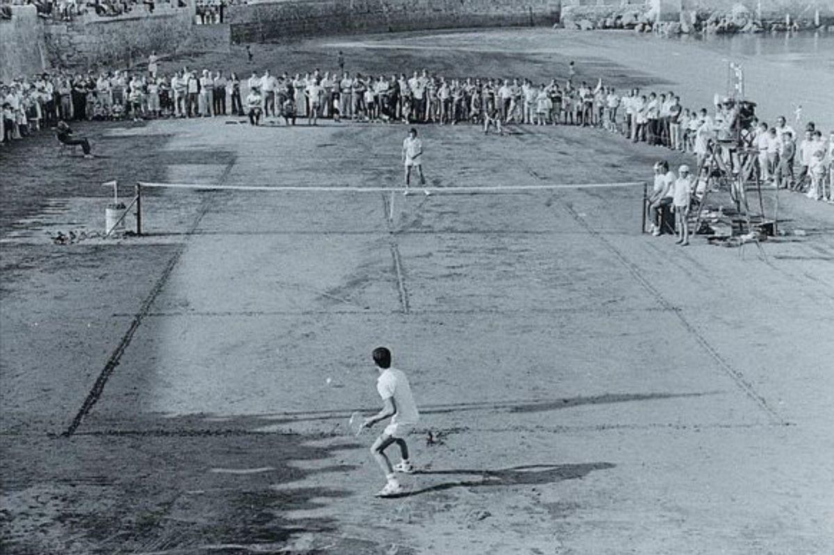 El Tenis Playa de Luanco, un evento único en el mundo