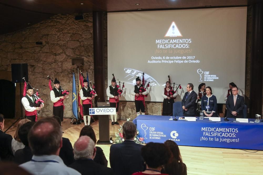 Jornada "Medicamentos falsificados: ¡No te la juegues!" en Oviedo