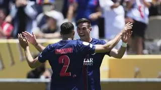 Un PSG con aura de campeón abre en canal a un Atlético sofocado