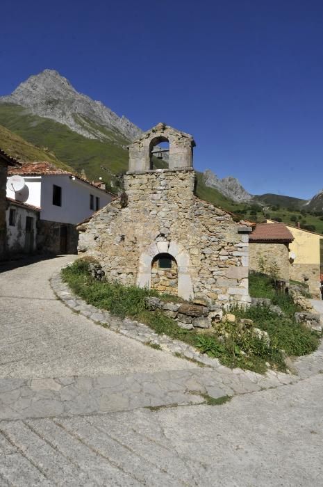 Iglesia de Tuiza de arriba en Lena