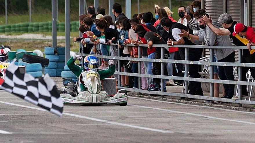 Asier García durante la finalización de su útlima carrera en Burgos.