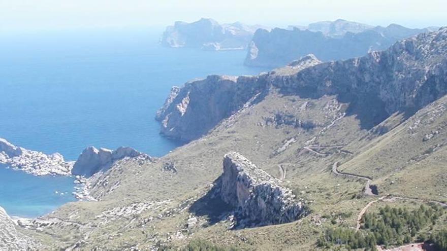 Panorámica de la costa de Ternelles, que está declarada como zona de exclusión por el Plan de Ordenación de Recursos Naturales de la Tramuntana.