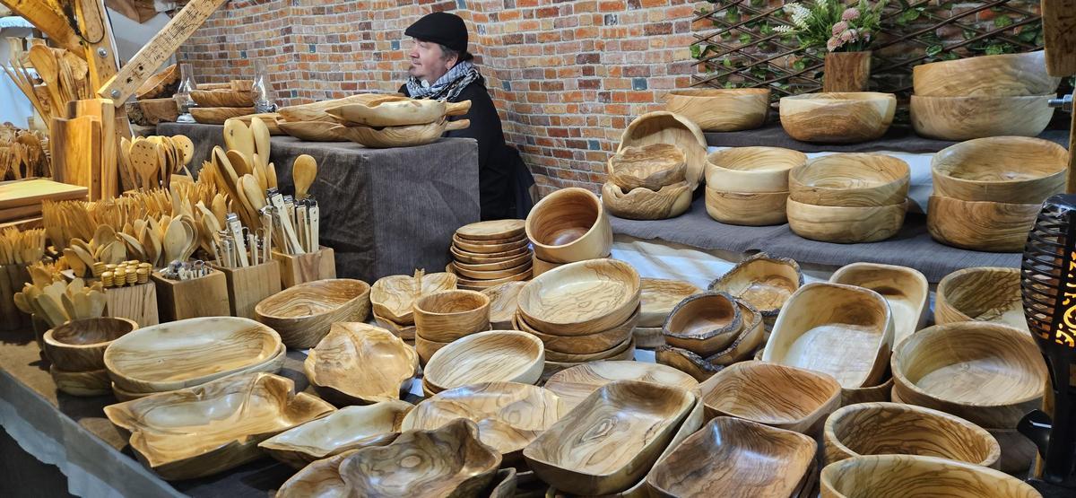 Russafa vibra con el Mercado Tradicional de San Blas de la falla Clero Russafa vibra con el Mercado Tradicional de San Blas de la falla Clero