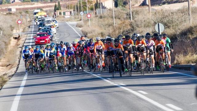 Imagen del pelotón del Interclubs.