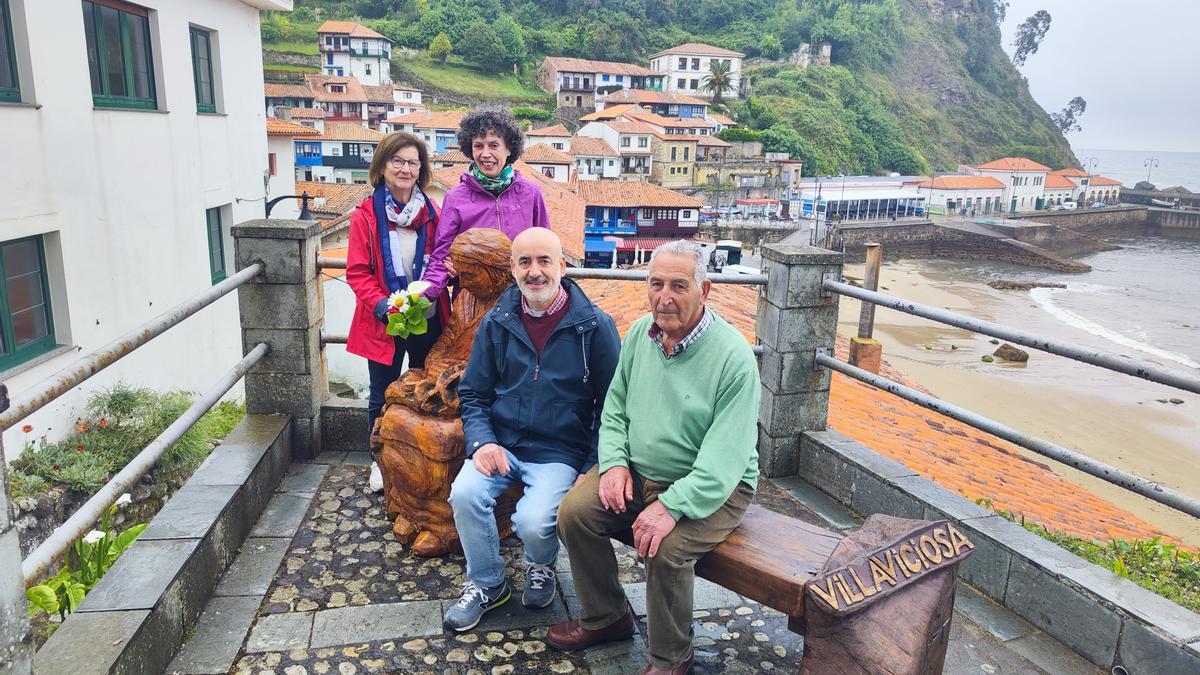 Una original forma de descubrir las joyas paisajísticas de Villaviciosa: la sorprendente ruta de los bancos turísticos