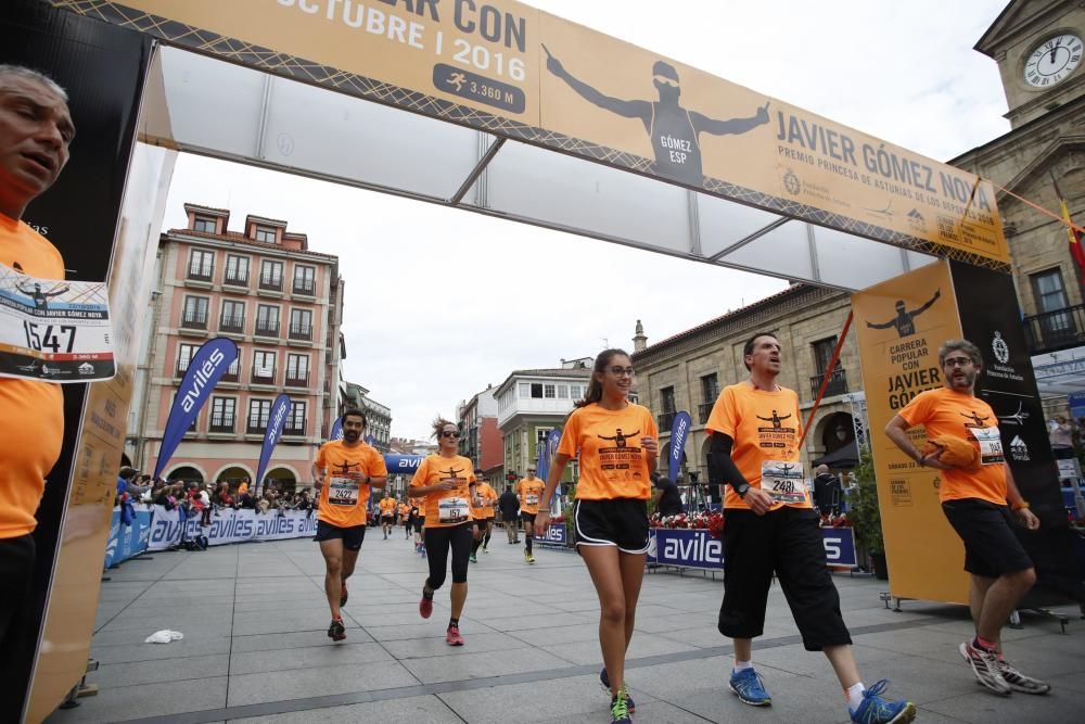 Carrera popular con Javier Gómez Noya, premio "Princesa de Asturias" de los Deportes 2016, en Avilés