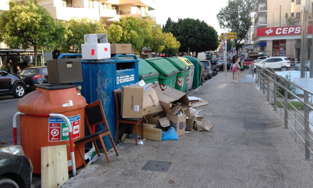 Los vecinos de Palma, hartos de la basura