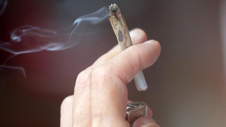 Decenas de miles de adolescentes presentan un consumo problemático de cannabis