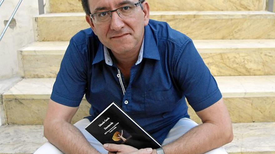 El poeta Eduardo García muere a los 50 años víctima de un cáncer