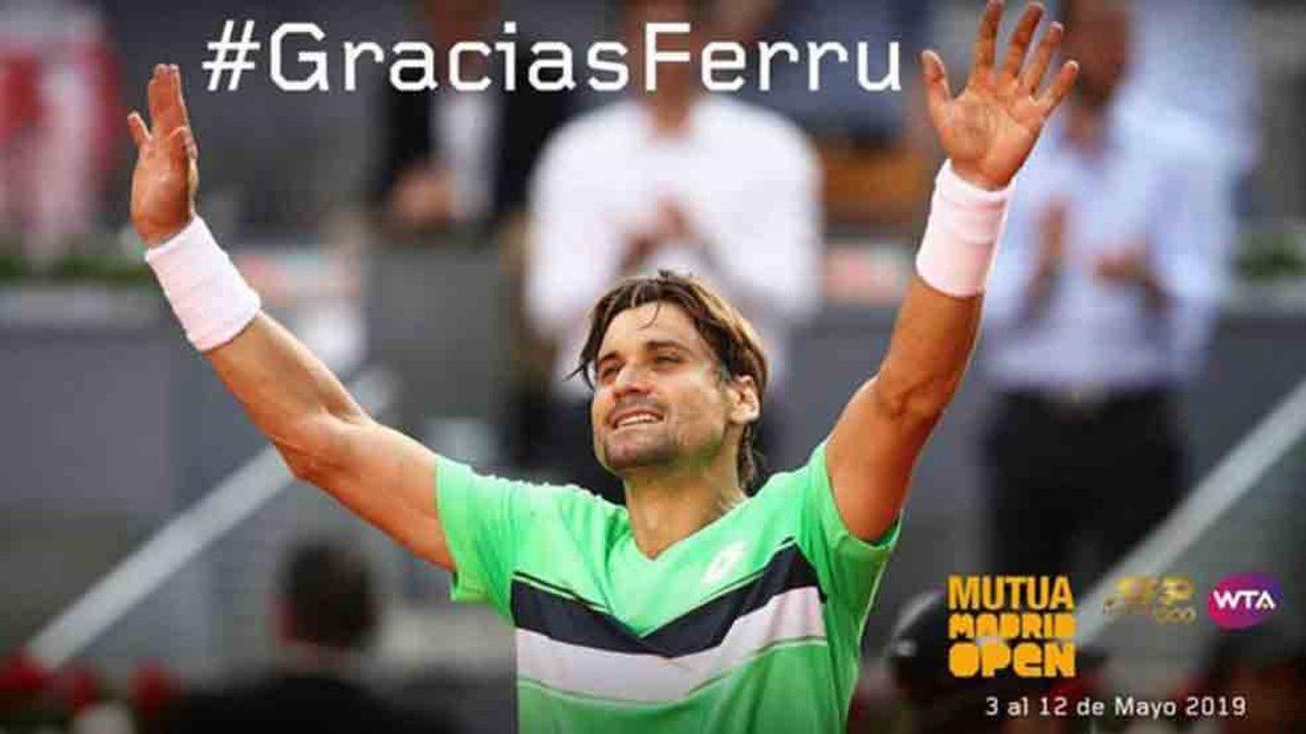 David Ferrer saludando al público tras un partido