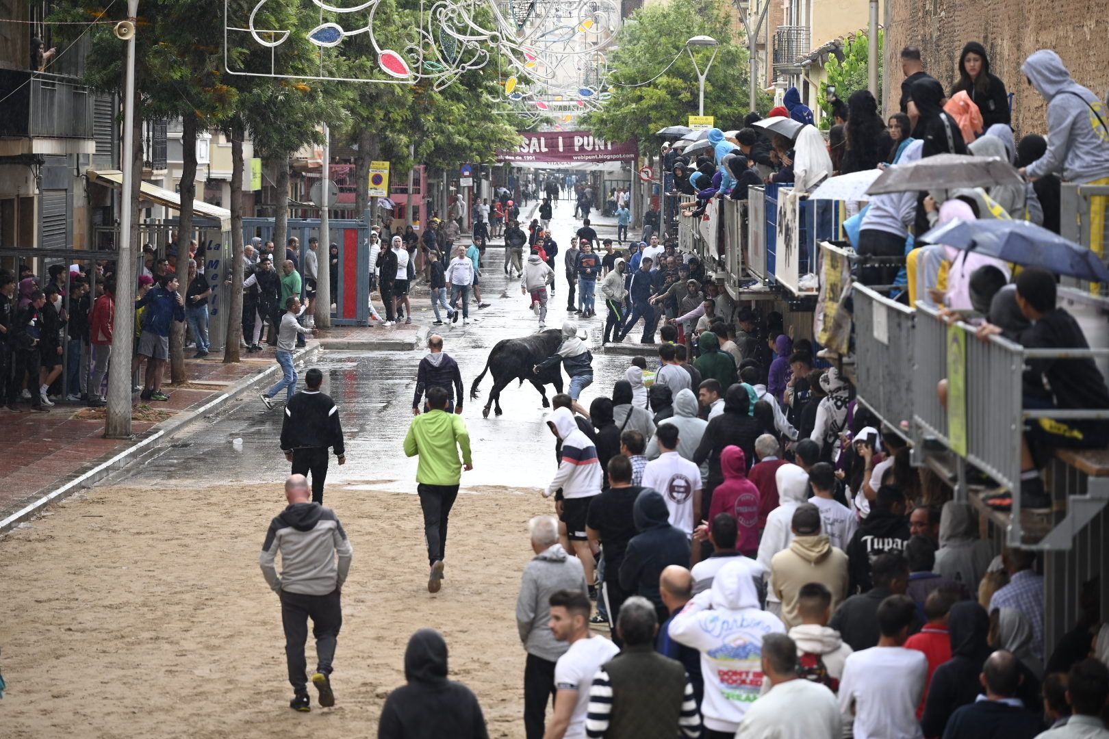 Las mejores imágenes de la jornada festiva en Vila-real