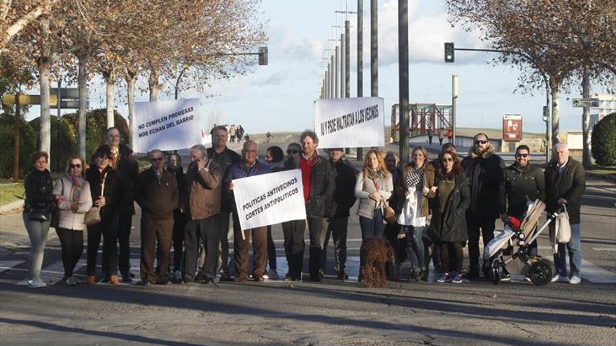 Nuevo corte de tráfico para reclamar aparcamientos