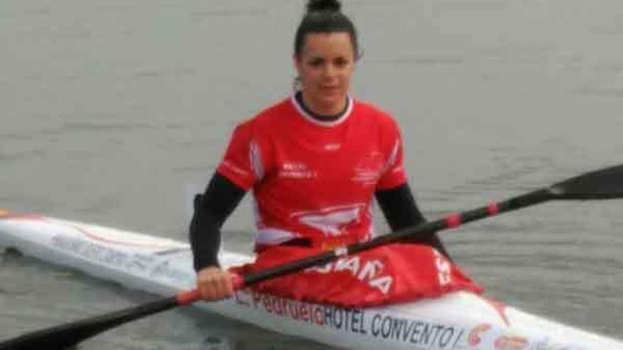 Laura Pedruelo, ayer en el embalse de Trasona.