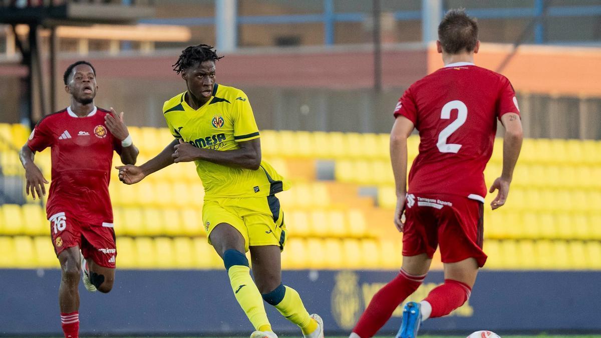 Buen partido del Villarreal B ante un reforzado Nàstic de Tarragona en el Mini Estadi.