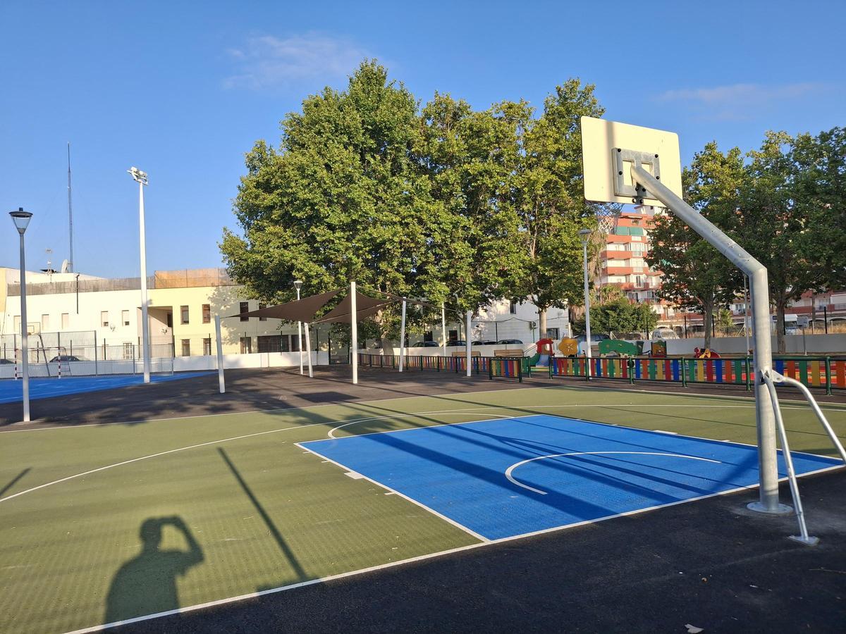 Una de las canchas de baloncesto