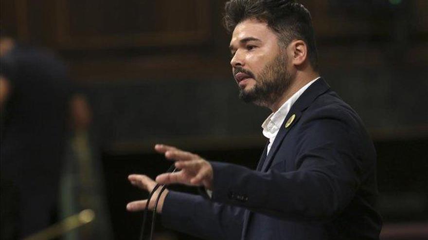 Rufián acusa al PSOE de estar &quot;acobardado ante el fascismo&quot;