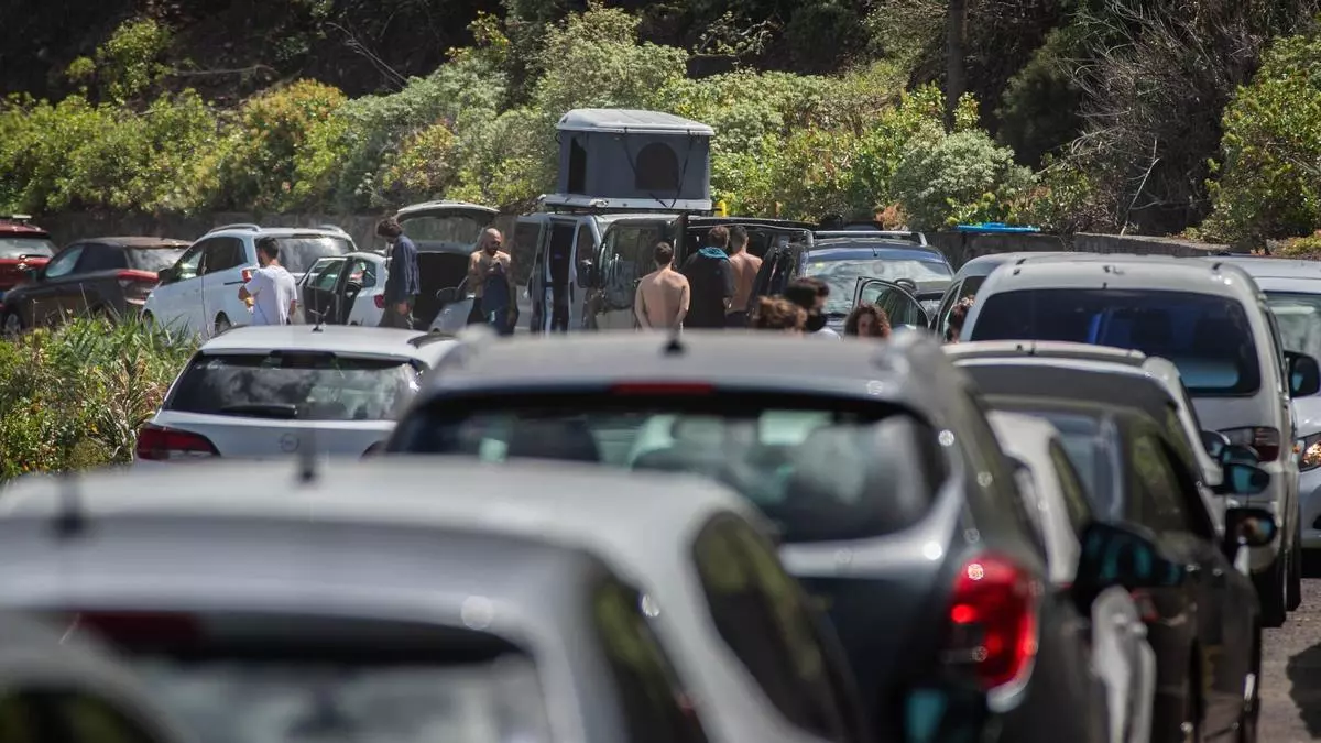 «Mucho aparcamiento libre» en Almáciga y «bastante» en Taganana