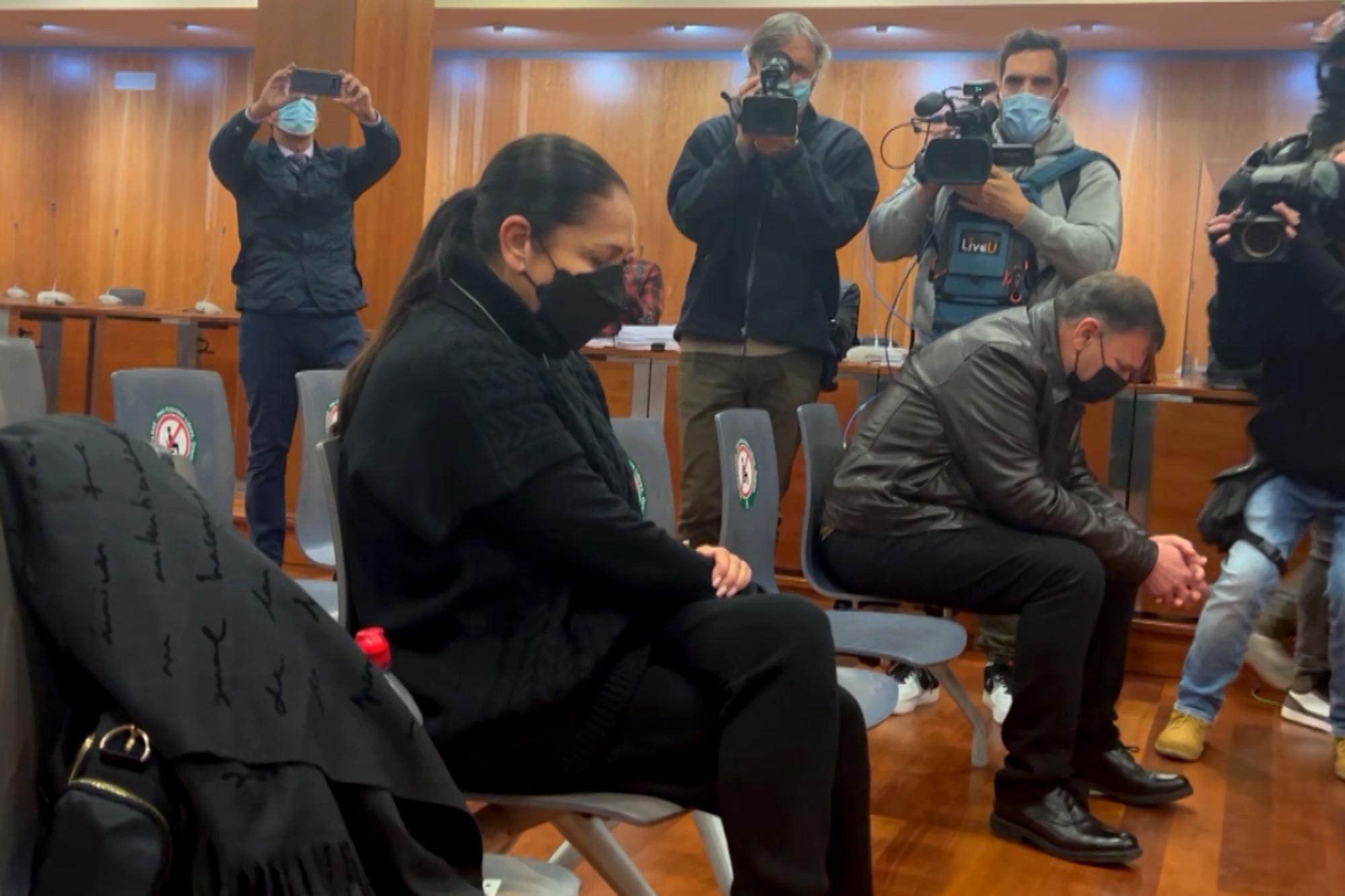 Las sobrecogedoras imágenes de Isabel Pantoja derrumbándose ante el juez