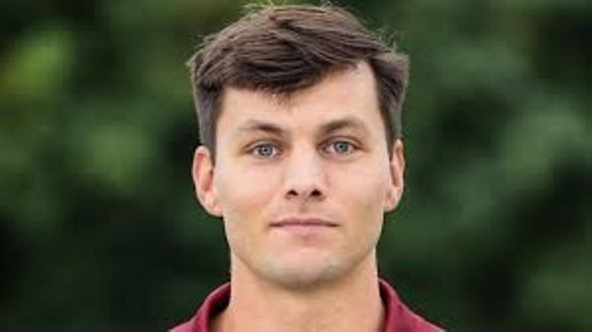 Nicolás Keenan, de 28 años, jugador de hockey profesional