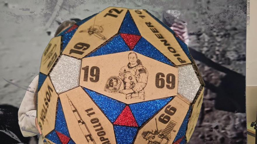 Premian escolares de Laxe por unha viaxe galáctica a través dun vídeo científico