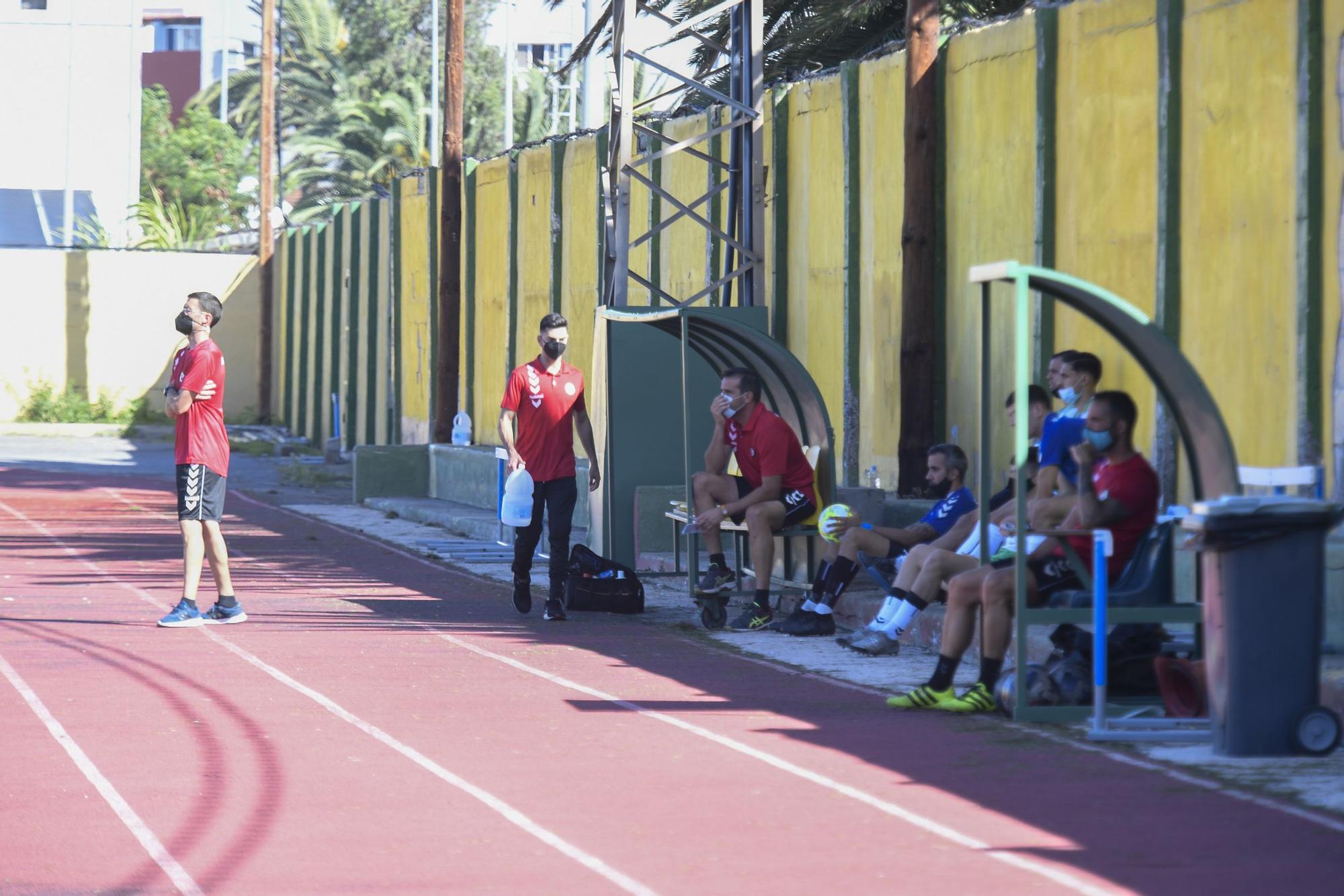 Partido entre el Arucas y el Unión Viera, de Tercera División