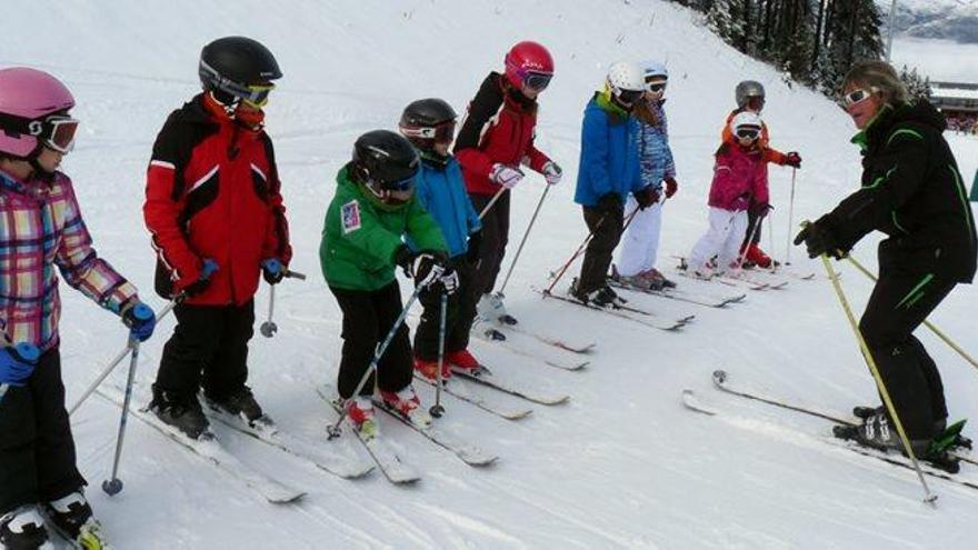 Escolars de la Cerdanya en una setmana blanca.