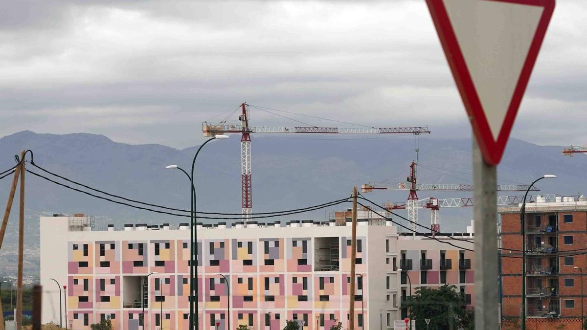 Construcción de nuevas viviendas en Teatinos