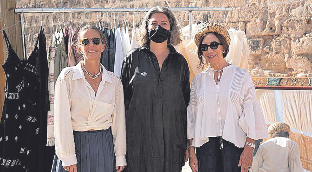 Concepción Orbañanos, Marcela Echavarría y Mª Alicia Corcuera.