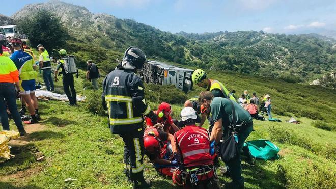 Las imágenes del grave accidente de un autobús en Covadonga